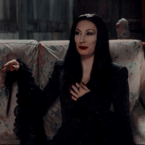 Character: morticia addams